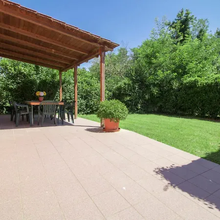 Apartment Trilocale By Interhome Holiday home Orentano